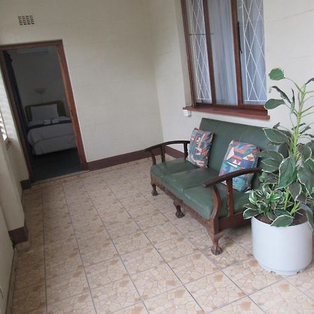 Concord Christian Guesthouse ダーバン エクステリア 写真